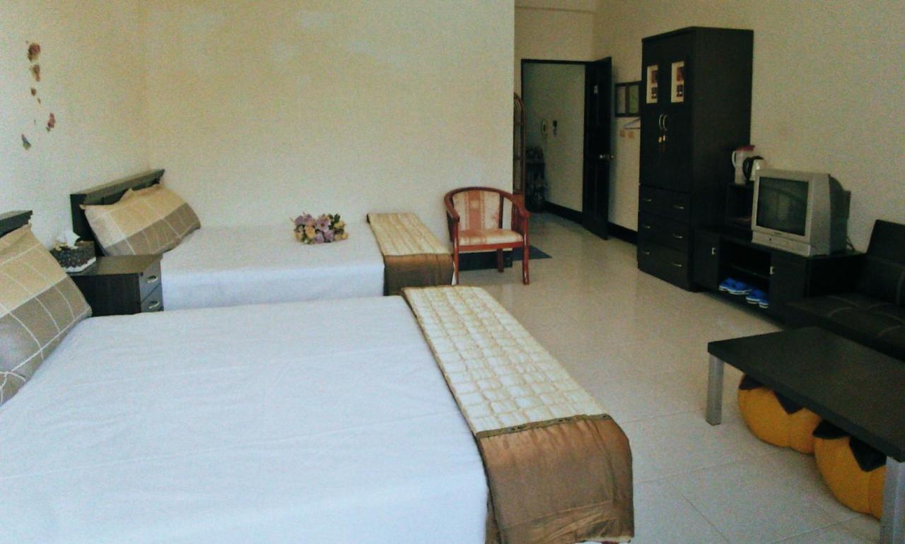 Chulu Wenxin Xiao Zhan Homestay ภายนอก รูปภาพ