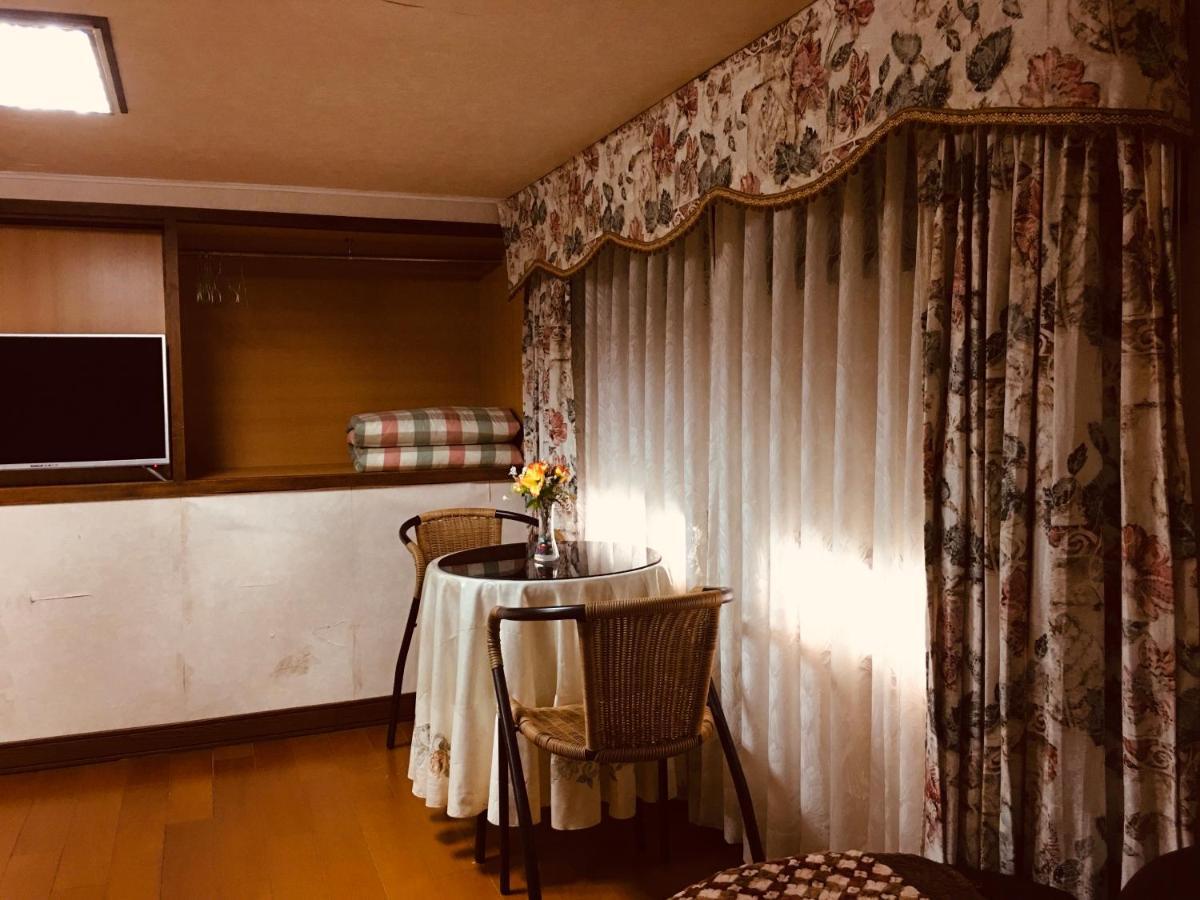 Chulu Wenxin Xiao Zhan Homestay ภายนอก รูปภาพ
